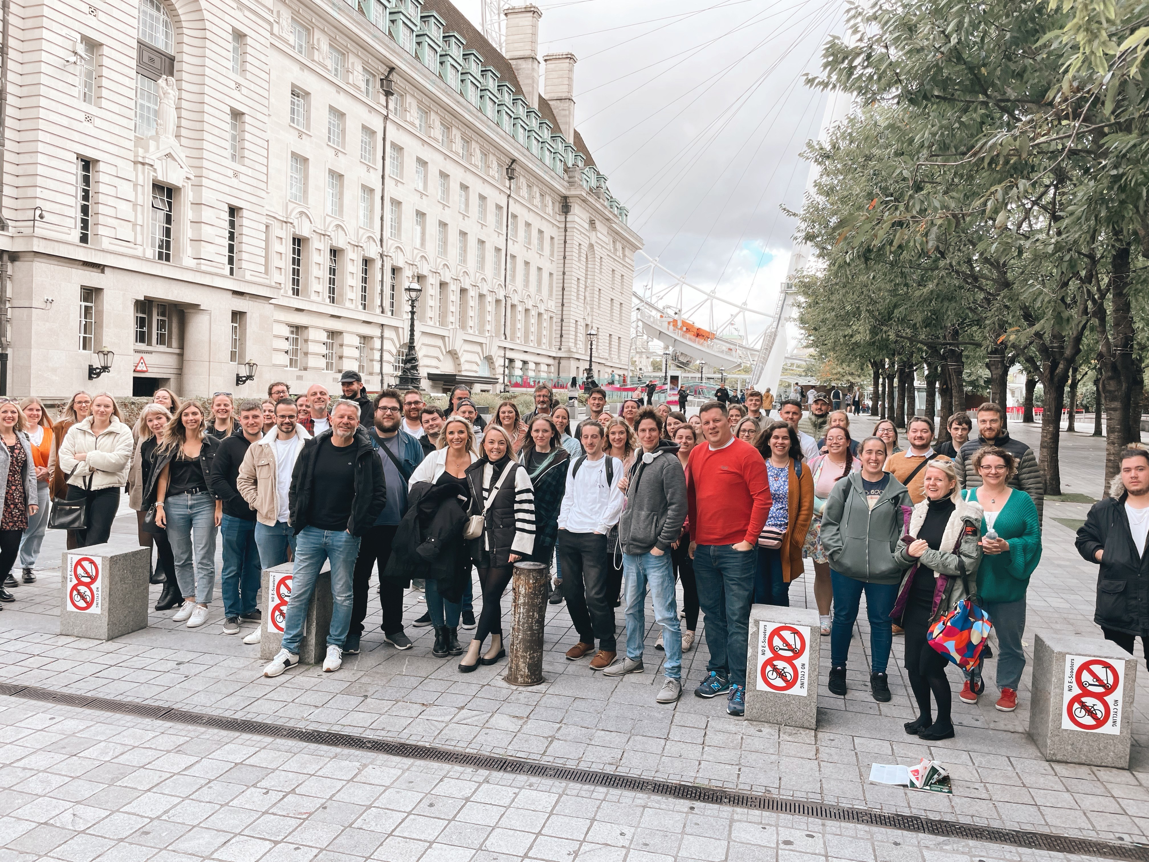 Group photo 3 London Eye
